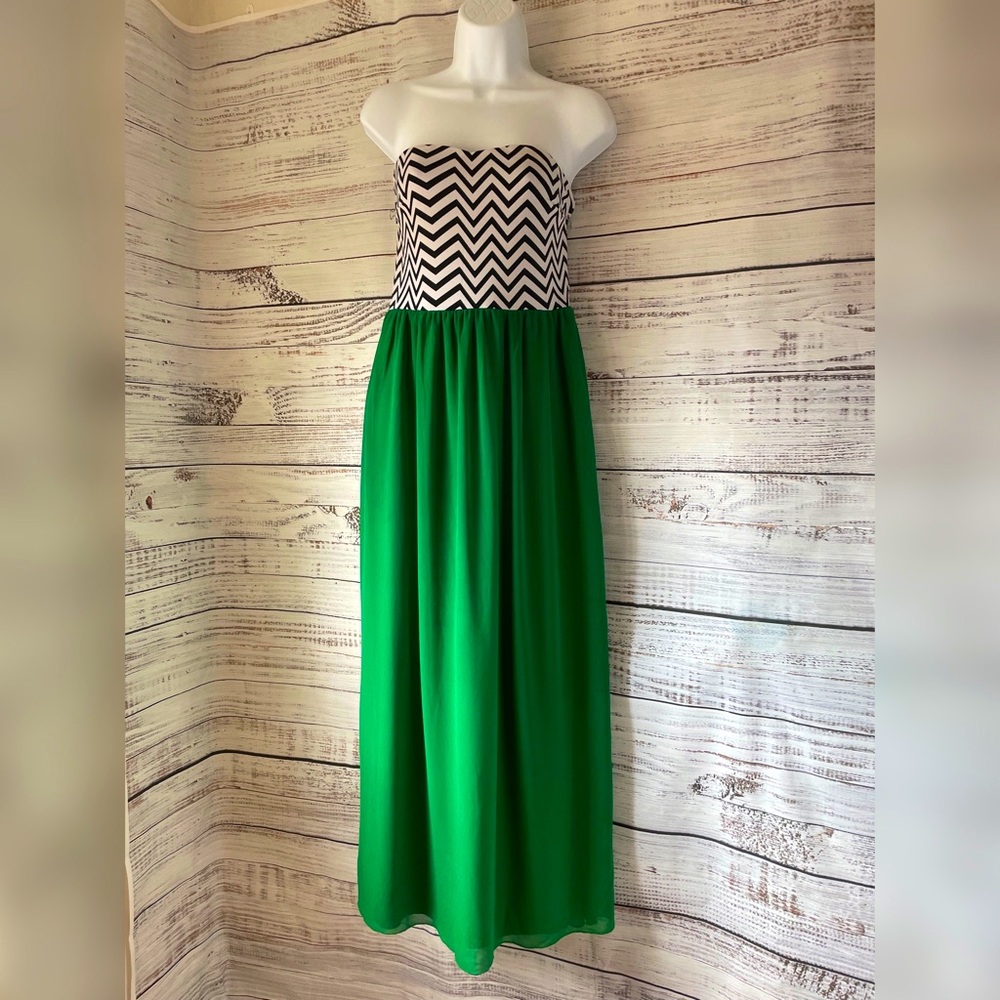 Chevron-Print Strapless Maxi Dress with Green Bottom by EnFocus Studio